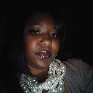 Meet your Posher, Tonia